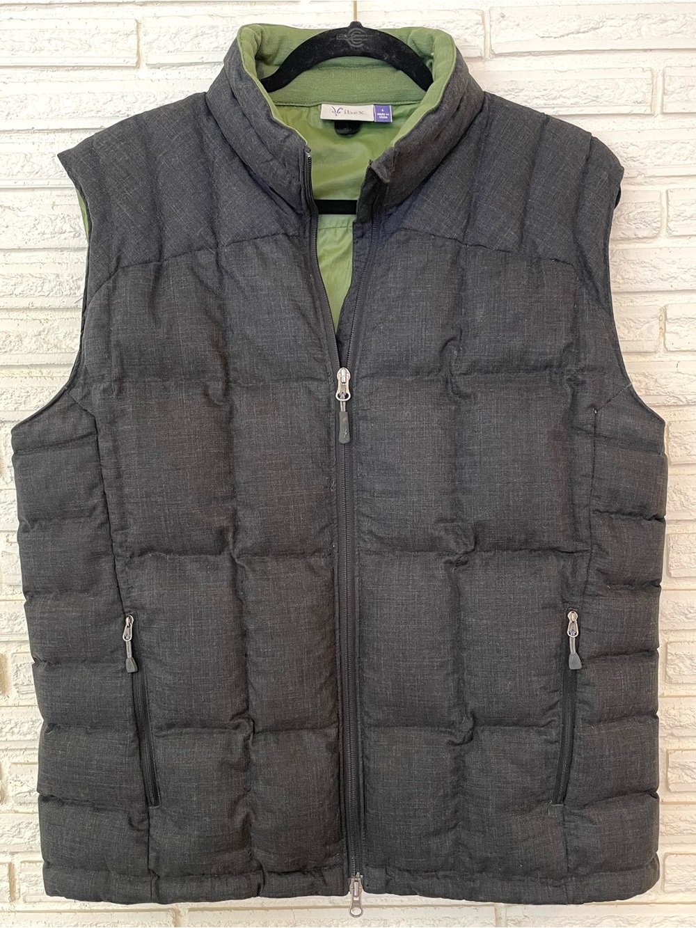 Ibex Men's Goose Down Puffer Vest L Charcoal Gray Wool Blend Outerwear